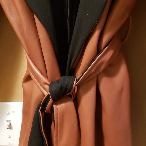 Eloquii faux leather jacket NWOT size 18/20 - Picture 3 of 4